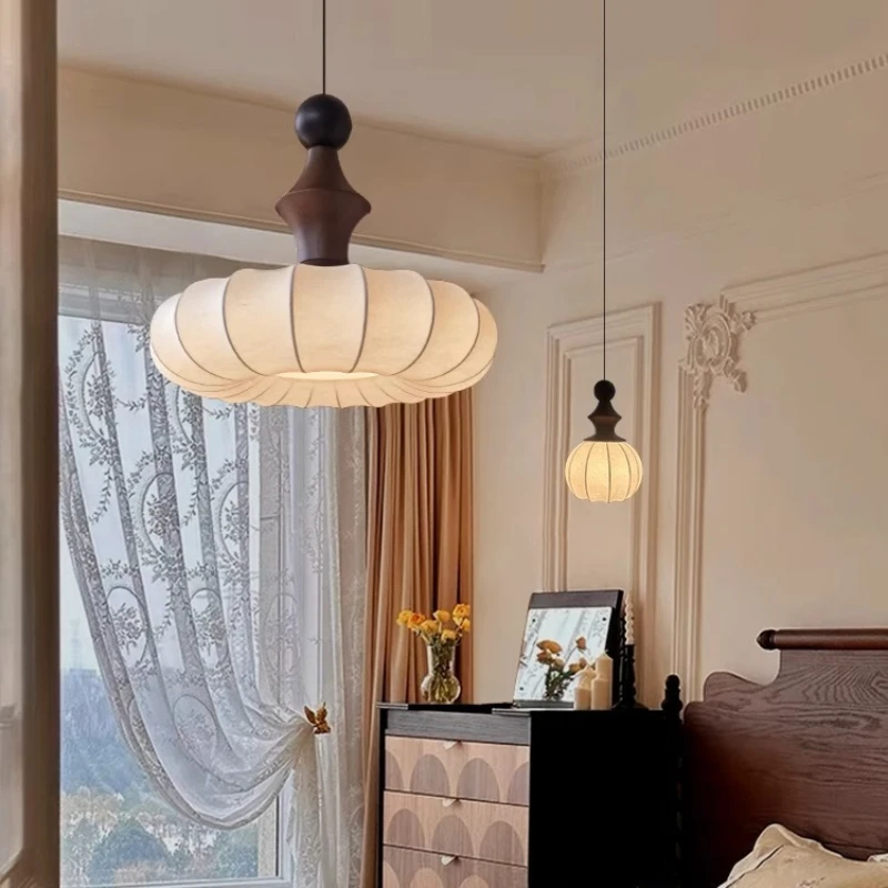 

Vintage Solid Wood Minimalist New Chinese Light Pendant Study Room Restaurant New Persimmon Light Fabric Lighting Fixtures
