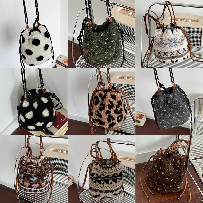bolsa-de-ombro-yehu-plush-com-cordao-grande-capacidade-estilo-casual-simples-para-mulheres-no-outono-e-inverno