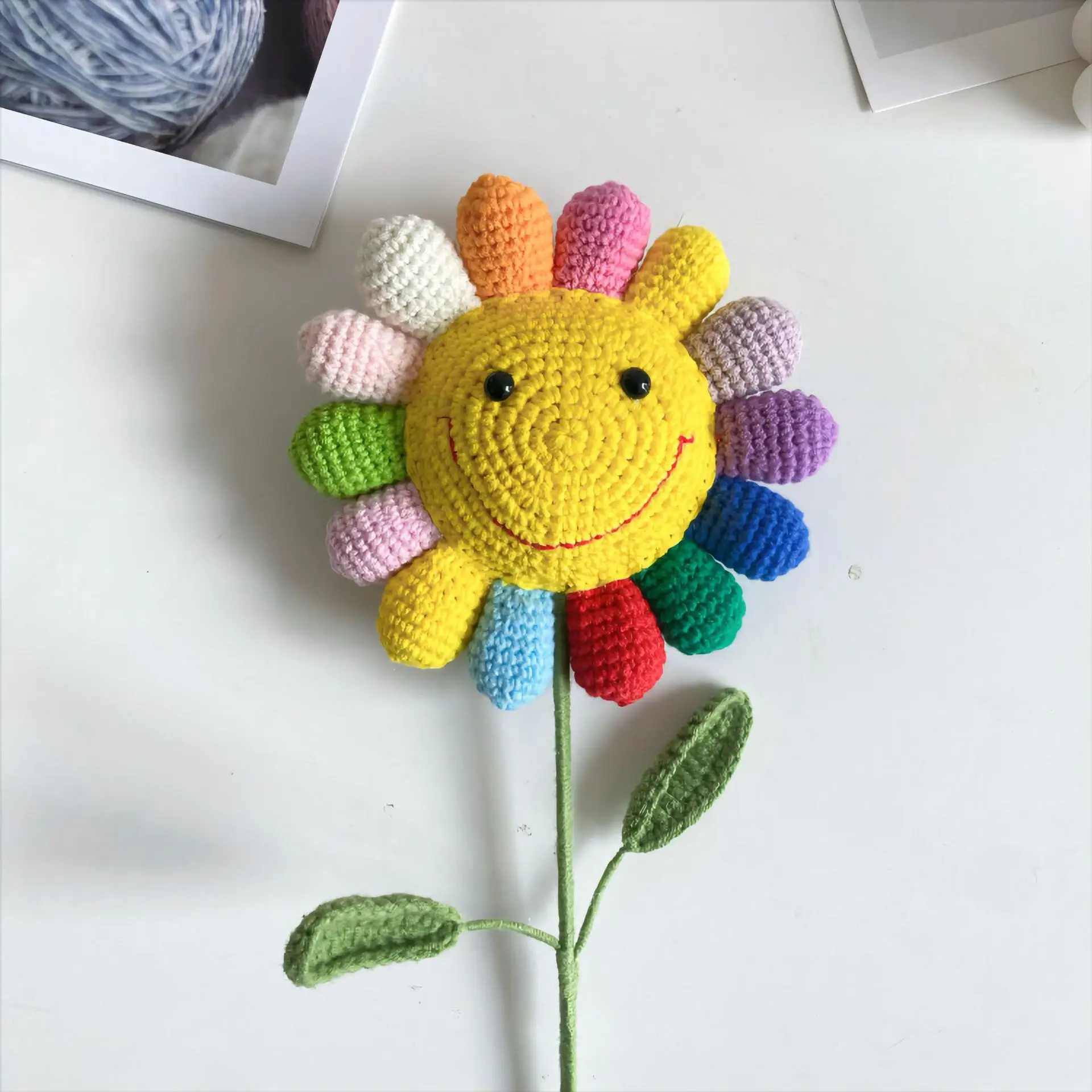 DIY Finished Manual Wool Crocheted Imitation Smiling Face Sunflower Bouquet Office Home Decoration