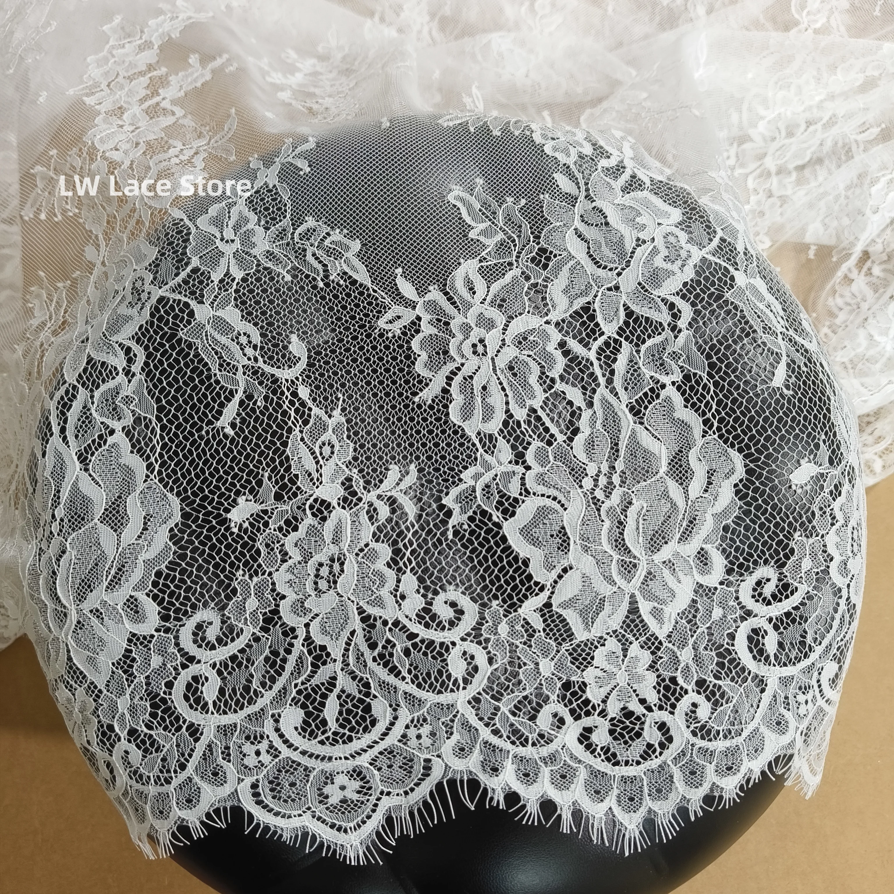Wholesale Price Women Gowns Lace Off Whtie Design Wedding Dress Lace Fabric Eyelash French Lace 1.5x3 Meters/Piece