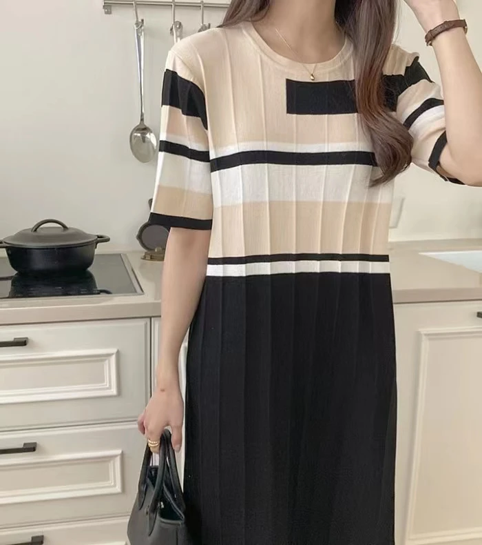 Korean Fashon Knitted Ice Silk Summer Dress Women Contrast Color O-neck Short Sleeve Casual Loose Mid Pleated Dresses Vestidos