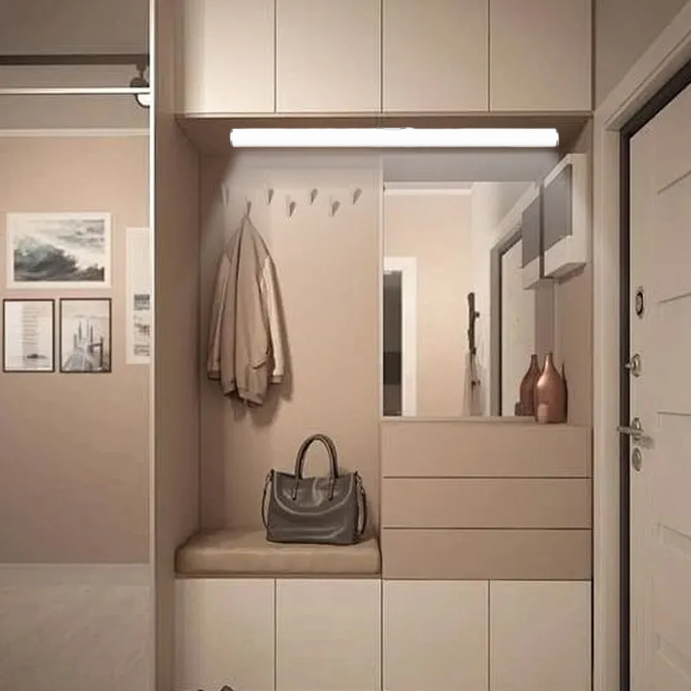 أضواء LED مرآة الغرور تعمل بالبطارية مرآة ماكياج ضوء USB شحن أضواء الخزانة اللاسلكية للحمام المنزلي