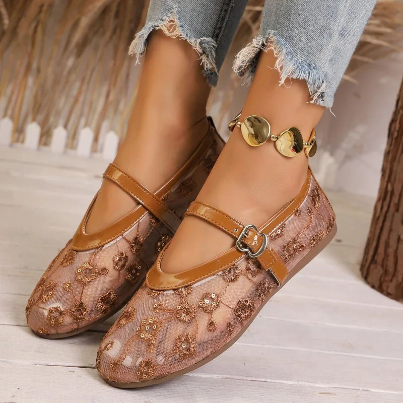 Women Flats 2026 New Fashion Lace Mesh Breathable Designer Shoes Spring Autumn Casual Loafers Comfort Soft Soled Female Sneakers