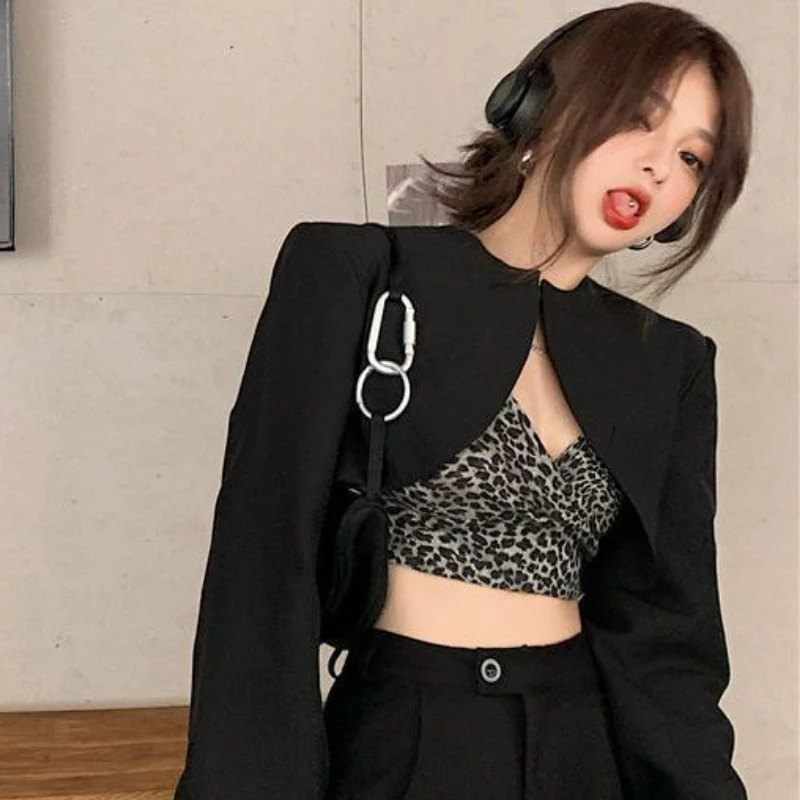 Cropped Black Blazers Women Chic Fashion Streetwear Sexy Casual Vintage Elegant Office Lady Korean Style Spring Minimalist Coats