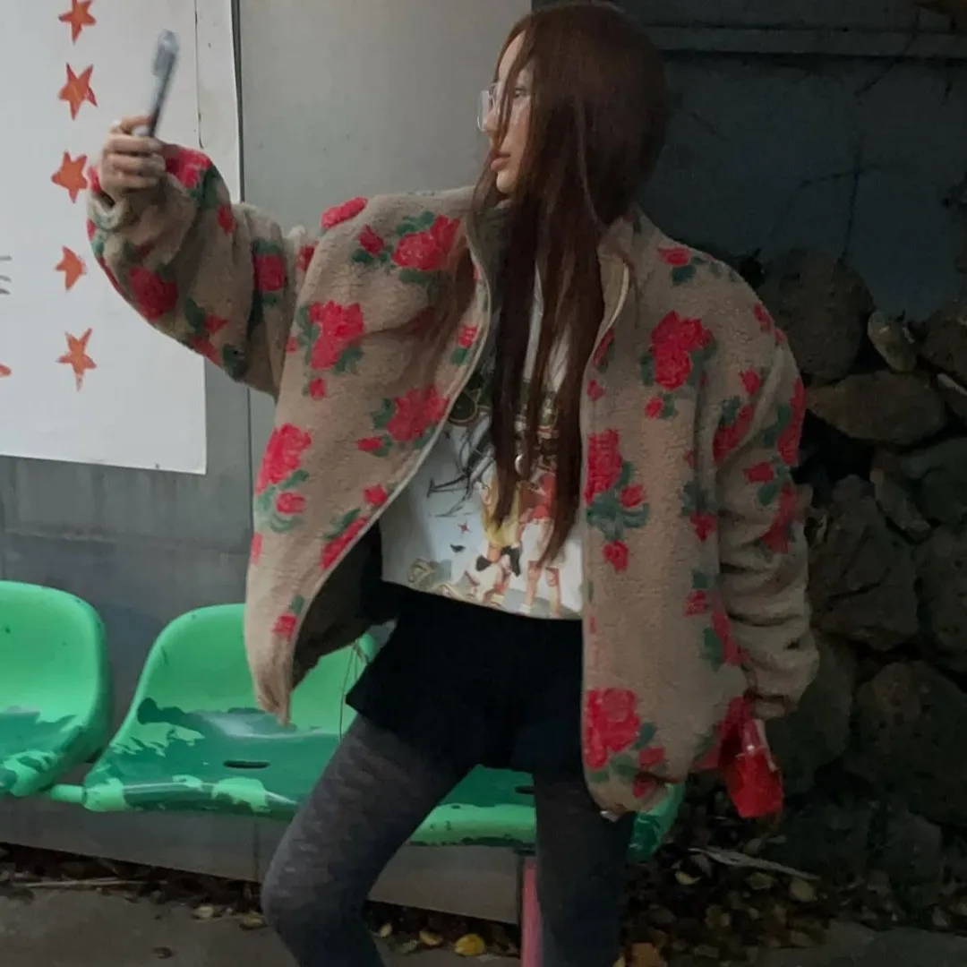 

Женское шикарное корейское зимнее пальто на хлопковой подкладке, свободный крой из овчины с меховым принтом, верхняя одежда для поездок на работу, мода