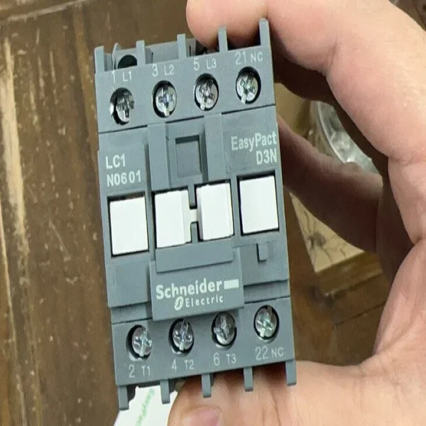 

2026 1pc Lc1n0601f5n Replace Lc1e0601f5n Lc1e06...n Ac110v Brand New Original Spot Plc