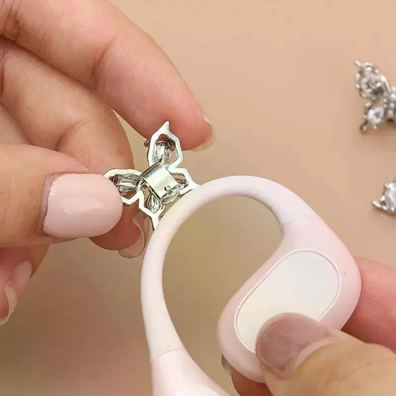 Shining Butterfly Beaded Earrings for Ear Clip Earphone as Beautiful Decorations and Stylish Accessories