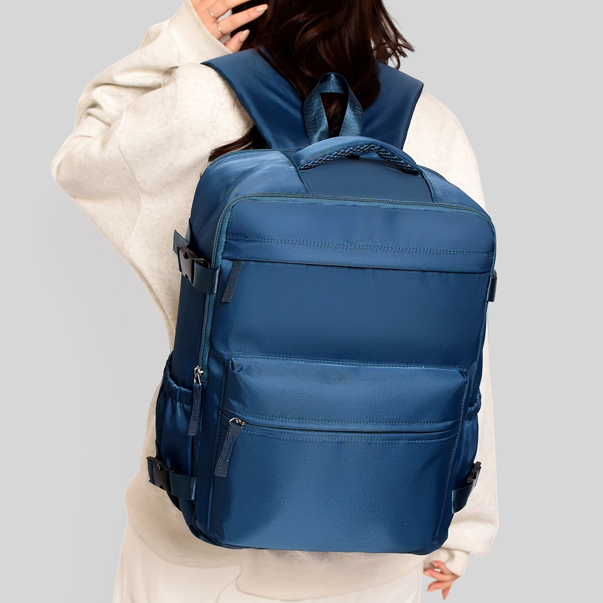 

Foreign Trade Travel Backpack for Men and Women, New Style Backpack for Short-Distance Business Trips, Lightweight Travel Bag, Large Capacity Computer Backpack for Home Use