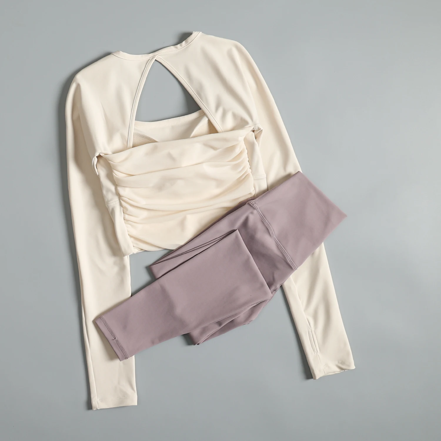 

Тренировочный комплект для бега для женщин на осень и зиму, сексуальный красивый пояс для йоги на спине, фитнес-пояс с нагрудником и длинными рукавами