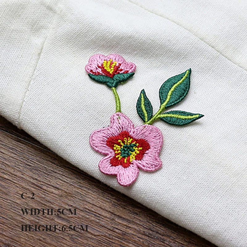 1 Piece Pink Blue Yellow Flower Patch Fashion Iron on Embroidery Patch for Clothes DIY Decoration Applique