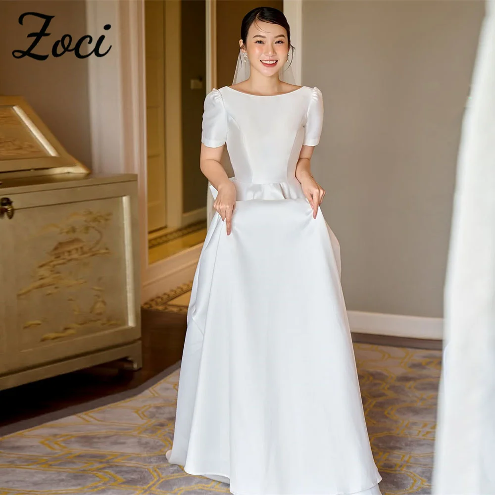 

Zoci Simple Short Sleeves Korea Wedding Dresses Scoop Satin Long Reception Dress Customized Open V Back Bridal Gown Photos Shoot