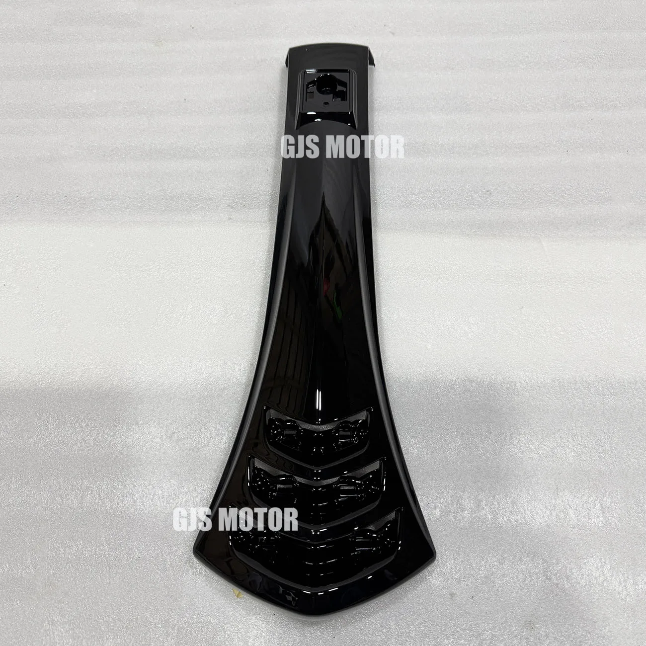 

2022 GTS 125 250 300 мотоциклетный передний обтекатель роговой головки, кронштейн ремня, подходит для Vespa GTS125 GTS250 GTS300 GTV300 2019-22