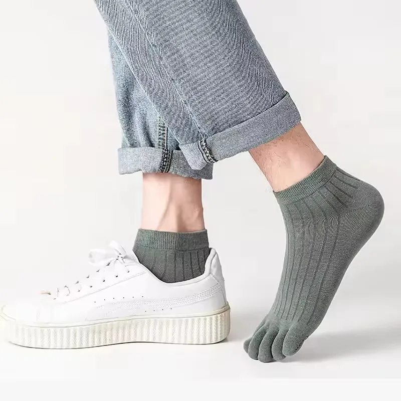 Носки до щиколотки с пятью пальцами, мужские хлопковые полосатые однотонные дышащие базовые впитывающие пот молодежные модные спортивные носки с короткими носками, студенческие