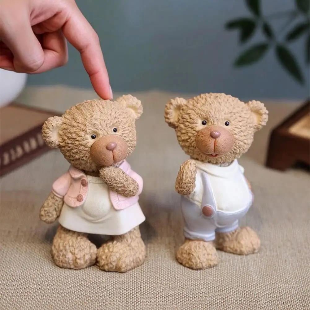 2Pcs Cartoon Couple Bear Figurine Handmade Bear Ornament Vintage Animal Sculpture Table Ornament for Home, Office