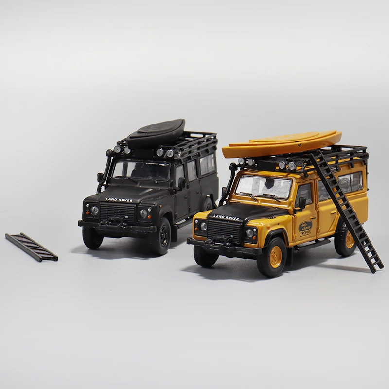 Master 1/64 Land Rover Defender 110- Accessory Edition - Camel Cup Black Lid simulation alloy car model