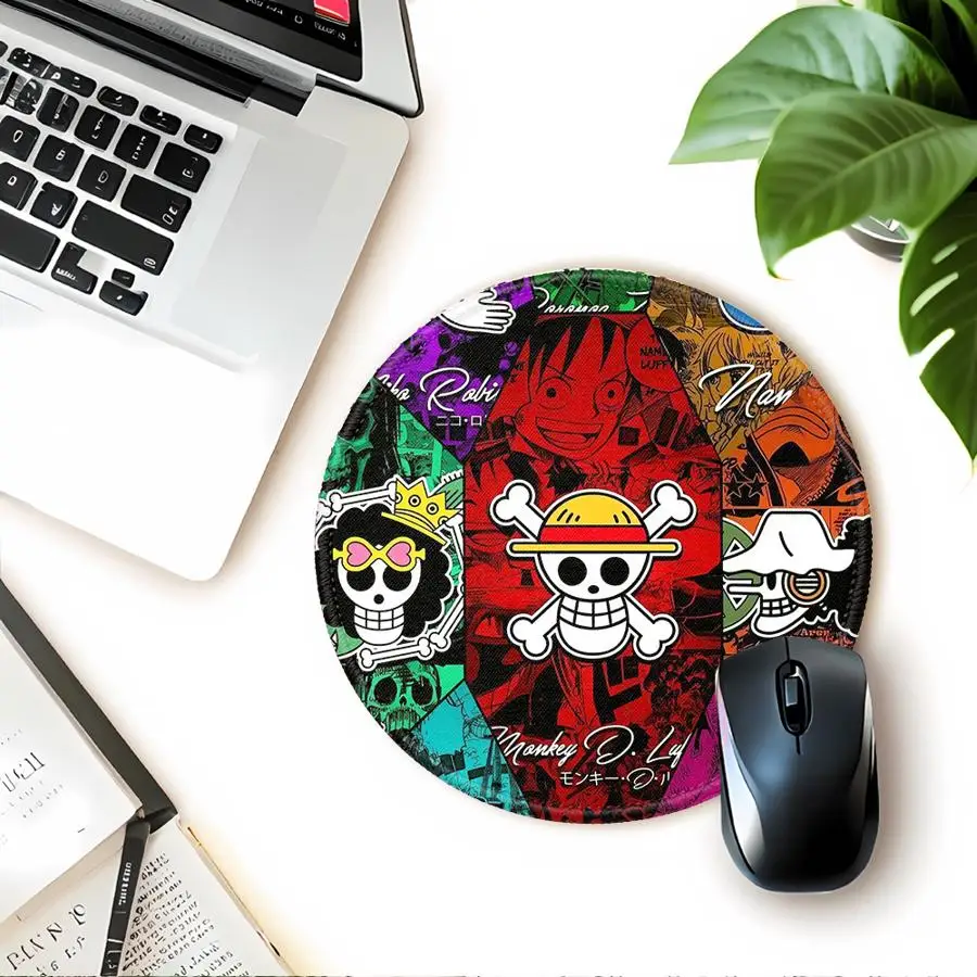 Anime OneS P-ieceS rubber 1pc Mouse Pad Computer Laptop Pad Keyboard Mouse Pad Game Console Pad office Pad Desk accessories