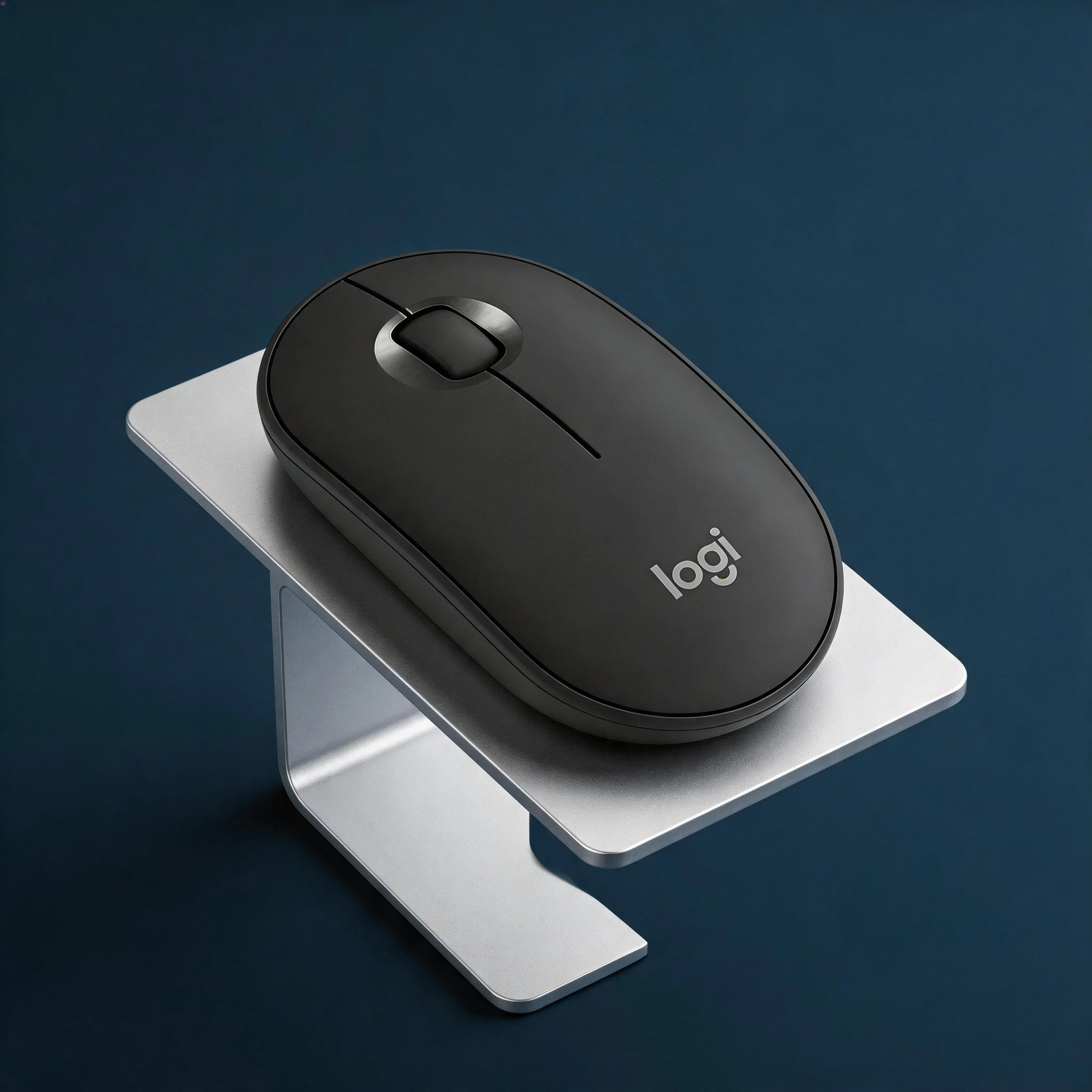 

Logitech M350 dual-mode wireless mouse, with a smooth and comfortable grip, and a silent design suitable for various quiet scene