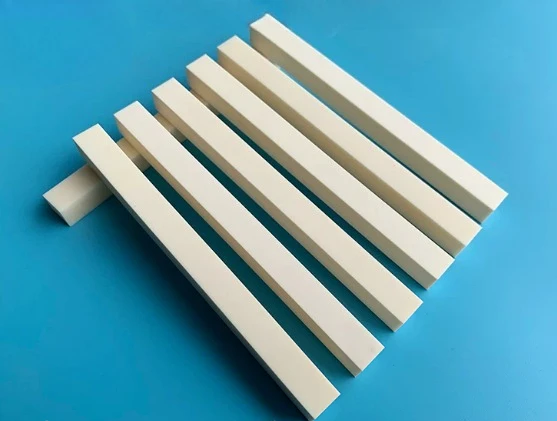 99 Non Porous Alumina Ceramic 100x100mm Square Plate Wear Resistant Corundum Heat Sink Customizable for Electronics Devices