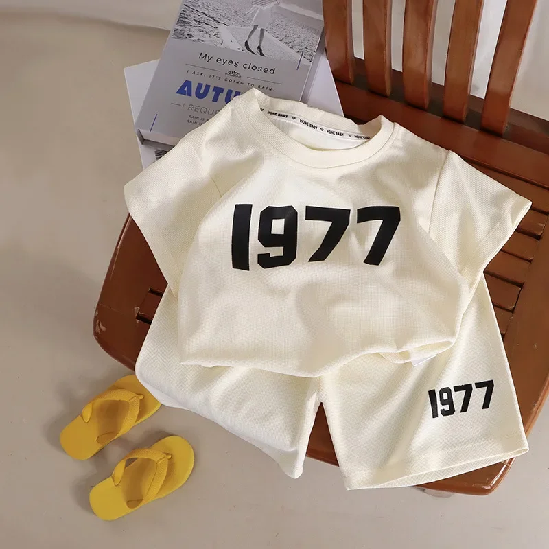 

Baby Girl Boy Clothes Summer Set Kid 1977 Print Tshirts and Shorts 2pcs Suit Children's Girls Short Sleeve Top Bottom Tracksuit
