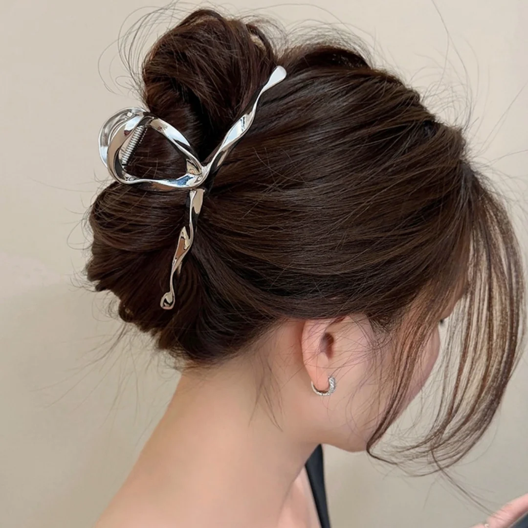 مشابك مخلب شعر معدنية للنساء ، مشبك سمك القرش السبائكي ، إكسسوارات شعر هندسية للفتيات ، لون فضي وذهبي ، مشابك رأس للشعر