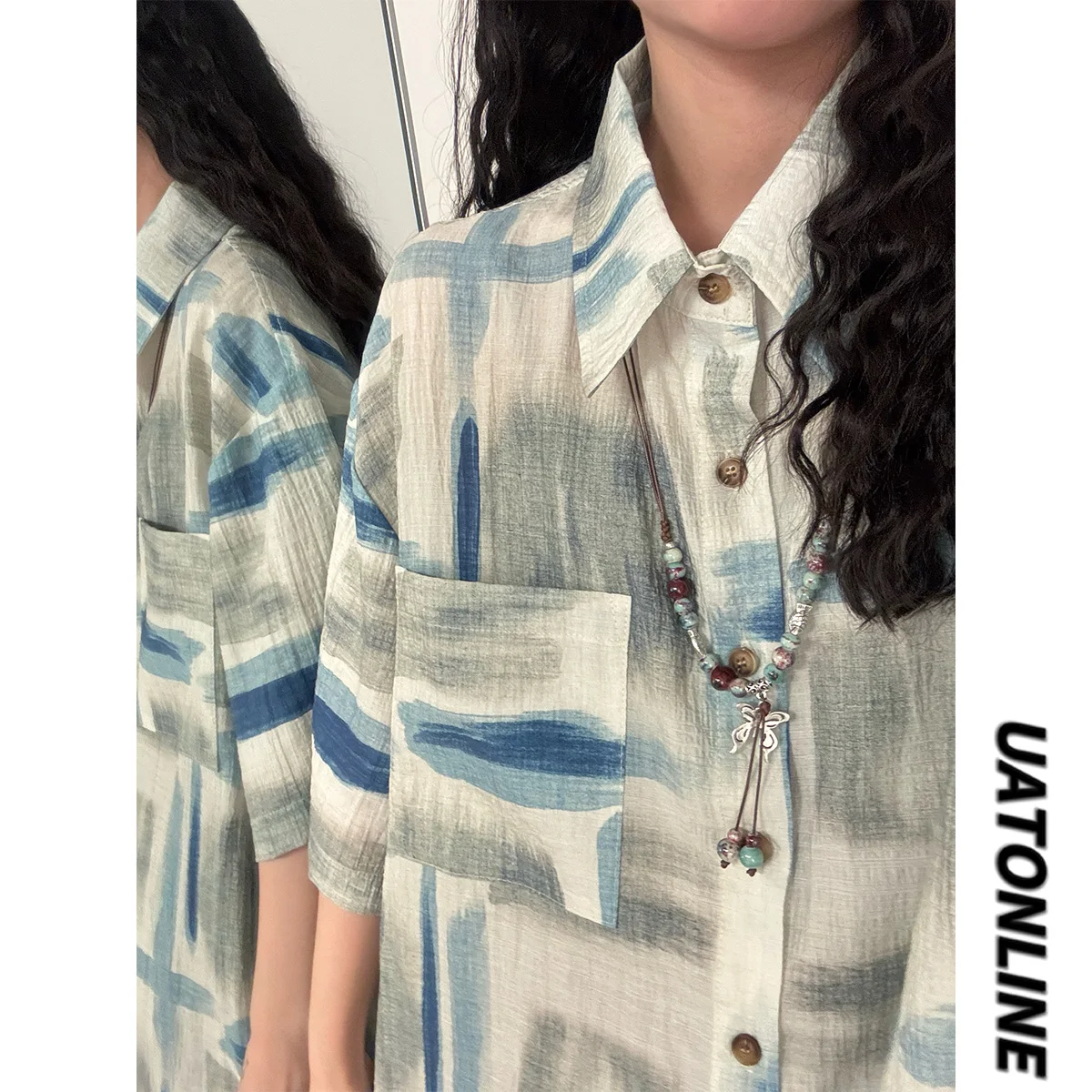 

UATONLINE2025 Summer Street Style Loose Fit Graffiti Print Short Sleeve Women's Shirt Abstract Doodle Fashion Top