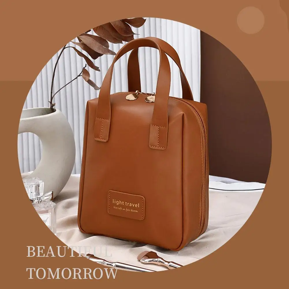 

Portable Travel Makeup Bag with Large Capacity High-End Cosmetic Organizer Stylish Toiletry Storage Bag for Cosmetics