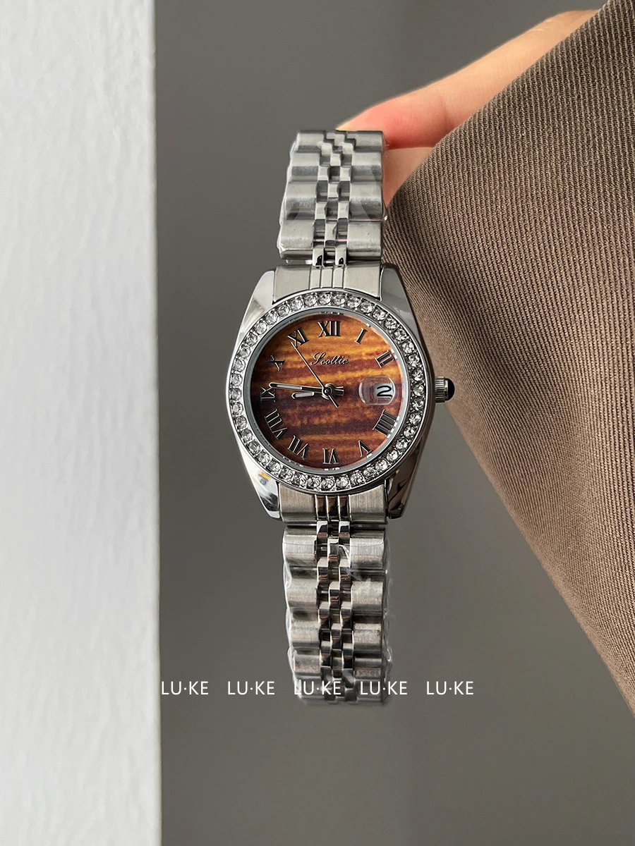 ساعة نسائية أنيقة، سوار فولاذي دائري فضي، طراز عتيق، ساعة كوارتز نسائية، ساعة كوارتز عصرية، هدية نسائية.