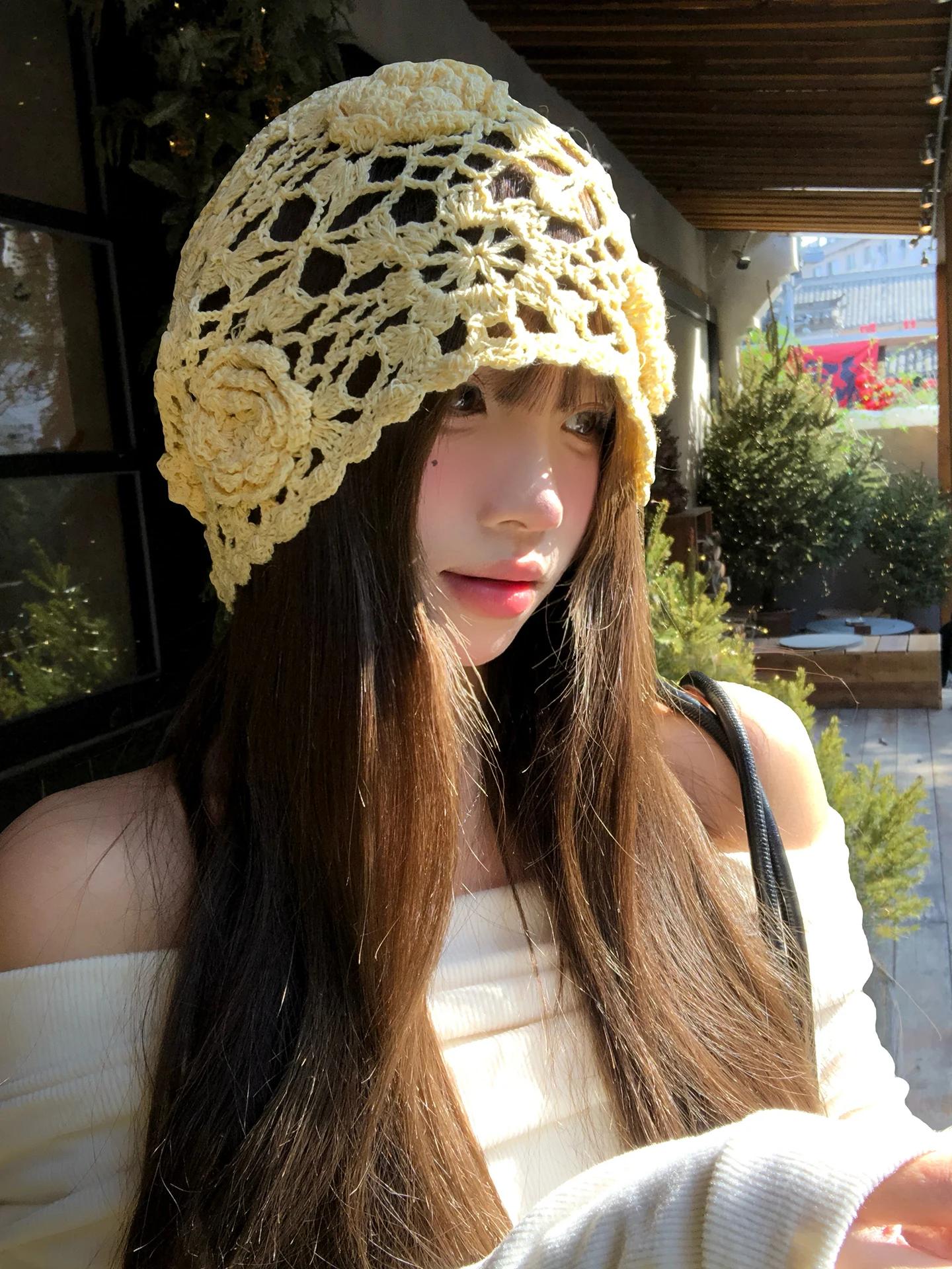 Hand Knitted Hollow Flower Head Cap Women's Spring New Style 2026 Outing Photography Thin Knitted Overhead Hat Casual Style