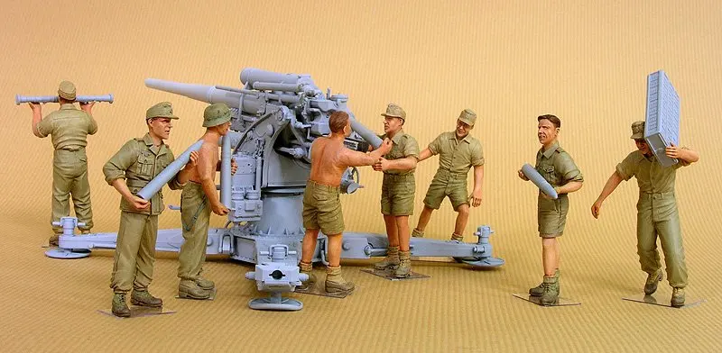 

1/35 Scale Die-cast Resin Figure Model Kit Afrika Korps Flak 18 Crew Set 8 Figures Unassembled and Unpainted No Flak