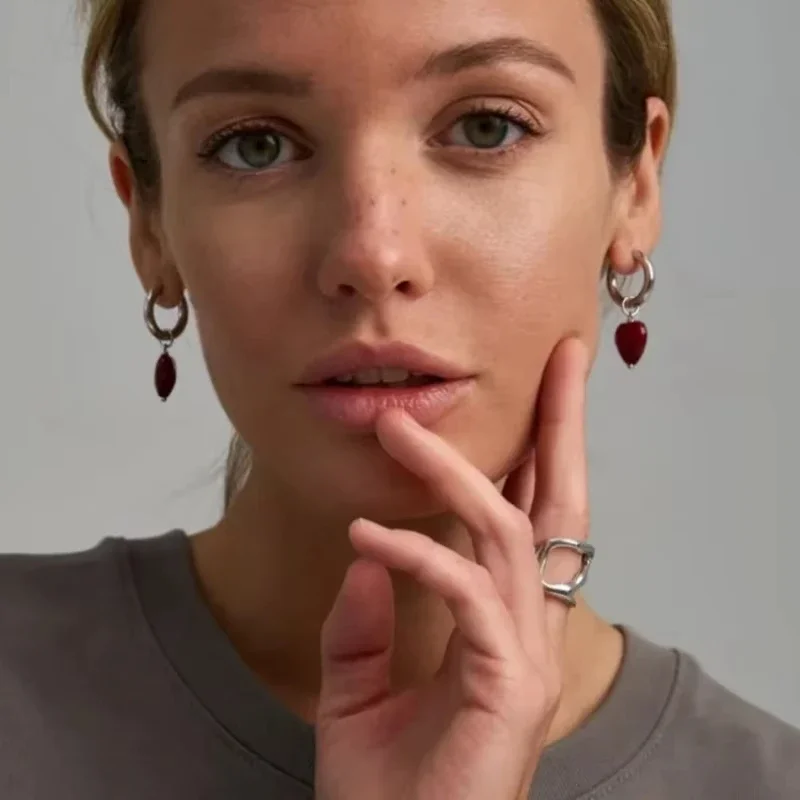 Retro New Trend Geometry Stereo Heart-Shaped Earrings Suitable for Women As Gift Earrings with Ear Clasps Belong To Punk Jewelry