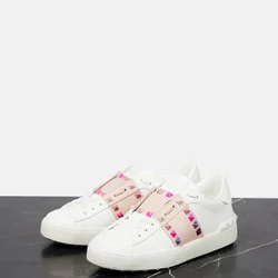 2024 Summer New in Women's Rockstud Flats Leather Sneakers Lace up Mixed Colors Soft Luxury Designer Sports Shoes