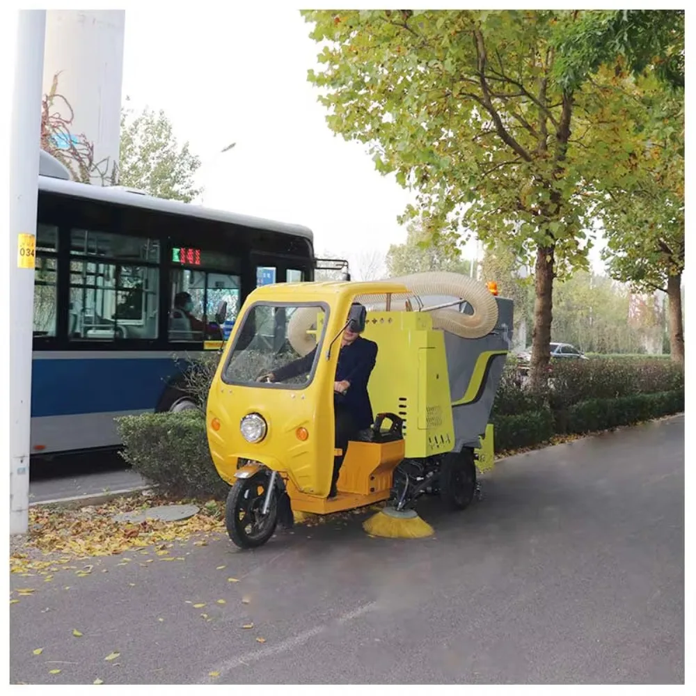 Electric Leaf Collector Tricycle Sweeper Baiyi Brand BY-T6 Manual Leaf and Grass Collector for Community Streets & Alleys