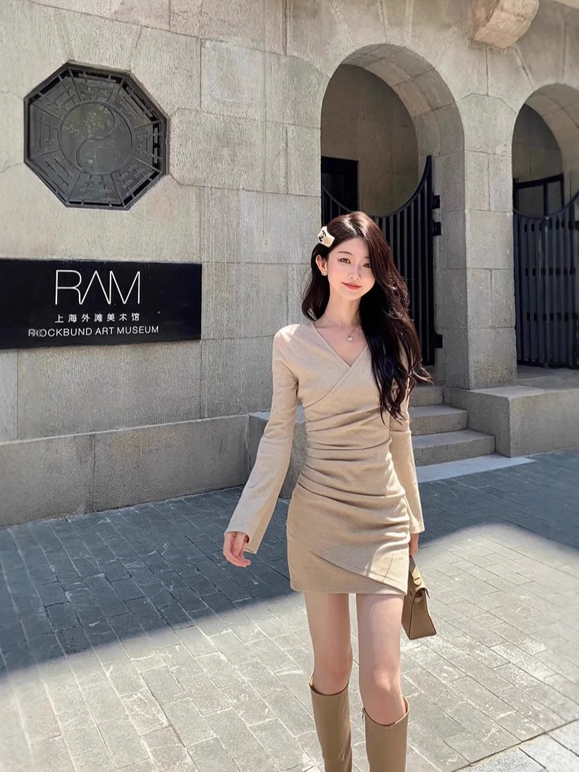 Jurken Damesjurk Lange mouwen Lente Satijn Halter Hals Ruches Getailleerde tailleband Artistiek Sensueel Clubwear Chic Unieke pasvorm