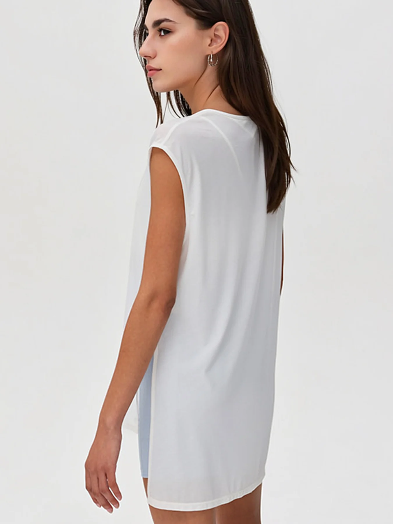 Women's Sheer V Neck Yoga Cover Up Top, Loose Sleeveless Longline Workout Tunic for Gym Pilates Fitness