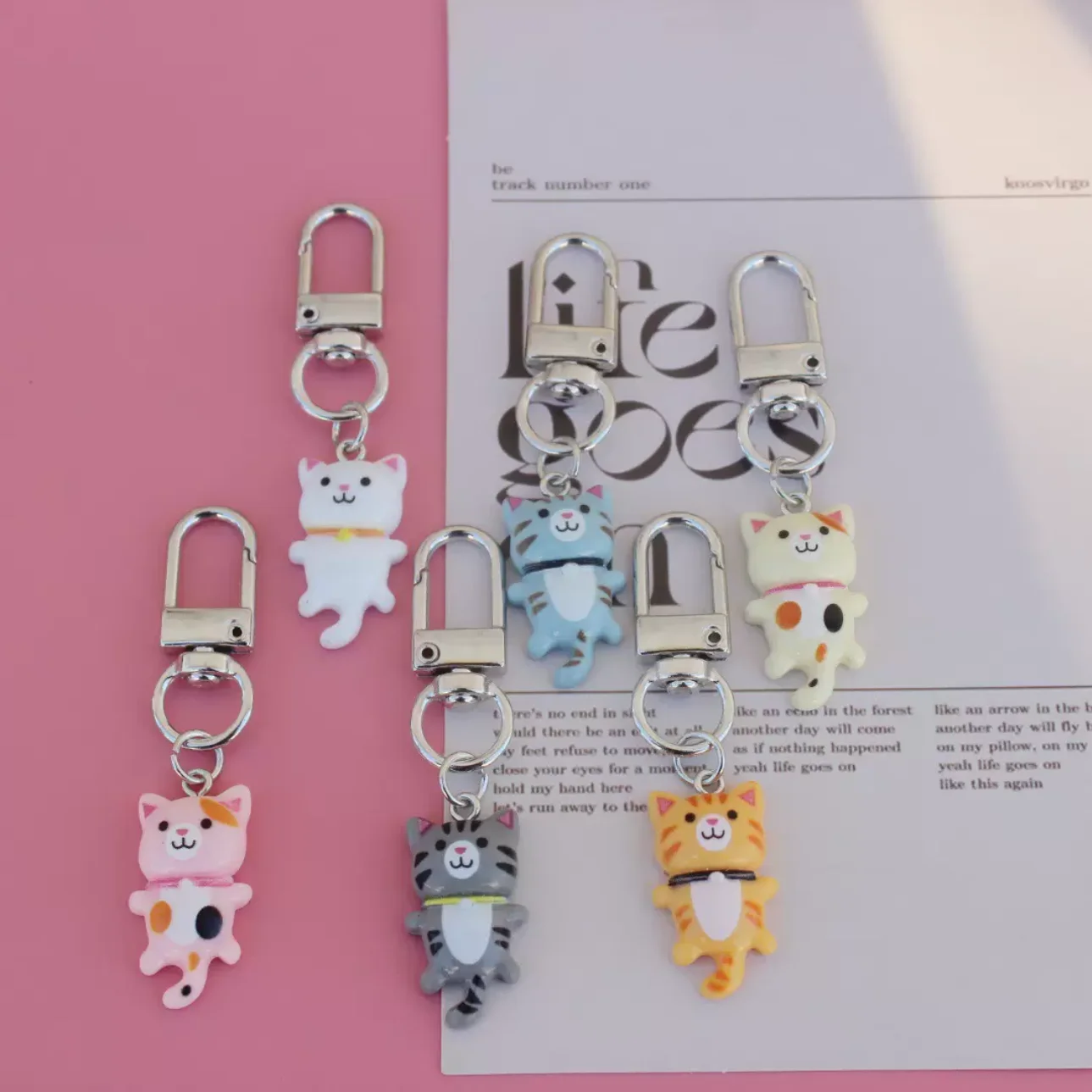 6PCSCross-border Resin Cartoon Cute Flat Bottom Glossy Cat Kitten Long Tail Cat Dog Bag DIY Jewelry Keychain