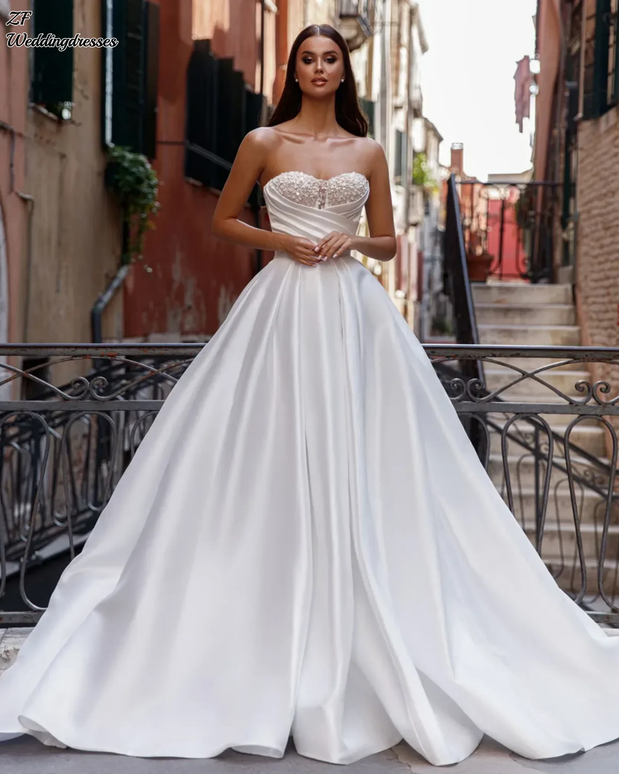 Customized New Arrivals Pearls Sequins Sweetheart Neck Zipper Up Back Satin sexy A-Line Bridal Wedding Dresses Vestido De Noiva