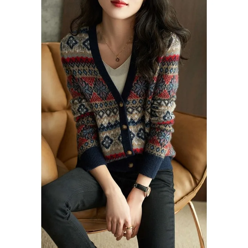 루즈 코트 여성용 2025년 신상 가을 겨울 니트 가디건 우아하고 다재다능한 스웨터 소형 아우터웨어