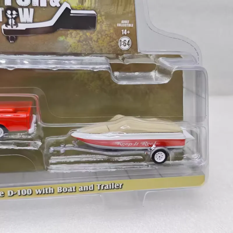 Greenlight - Modelo de Coche de Aleación a Escala 1:64, D-100 de 1967 con Bote y Remolque, Clásicos, Recuerdo para Adultos, Exhibición Estática