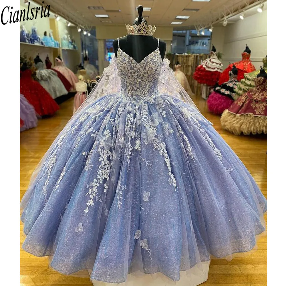 Quinceanera Kleider Mit Cape 2022 Spaghetti-trägern Lila Süße 15 Prinzessin Party Ballkleid Spitze Appliques Perlen 3D Blumen