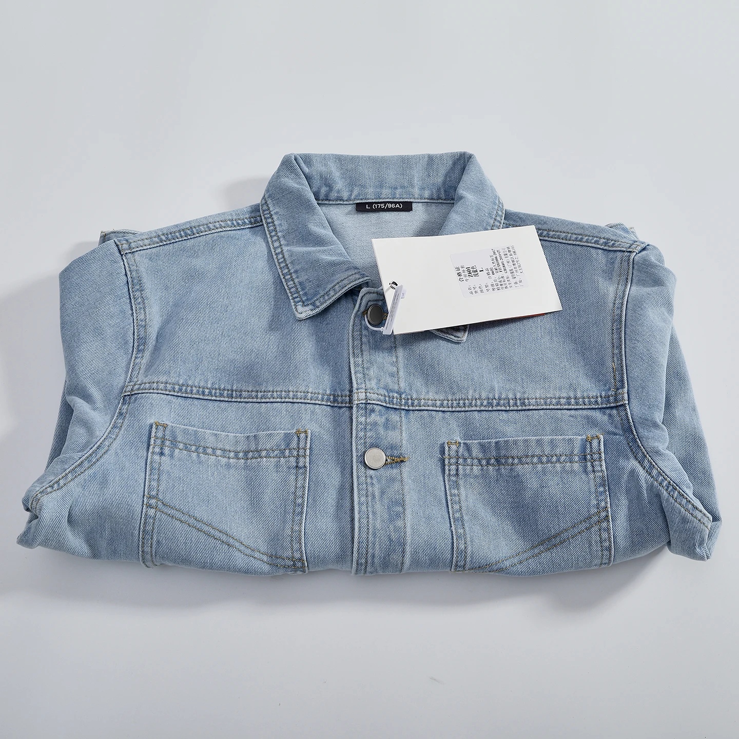 Classic Workwear Style Men's Denim Jacket Worn-In Washed Collar Pocket Outerwear Layering Trendy Top Cotton Polyester Blend