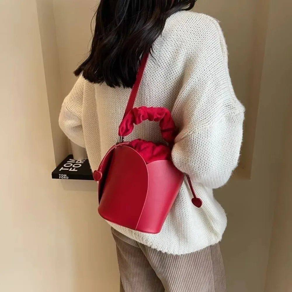 

Luxury Petal Style Bucket Bag Versatile Shoulder Strap Carrying Bag Solid Color Shopping Bag Women