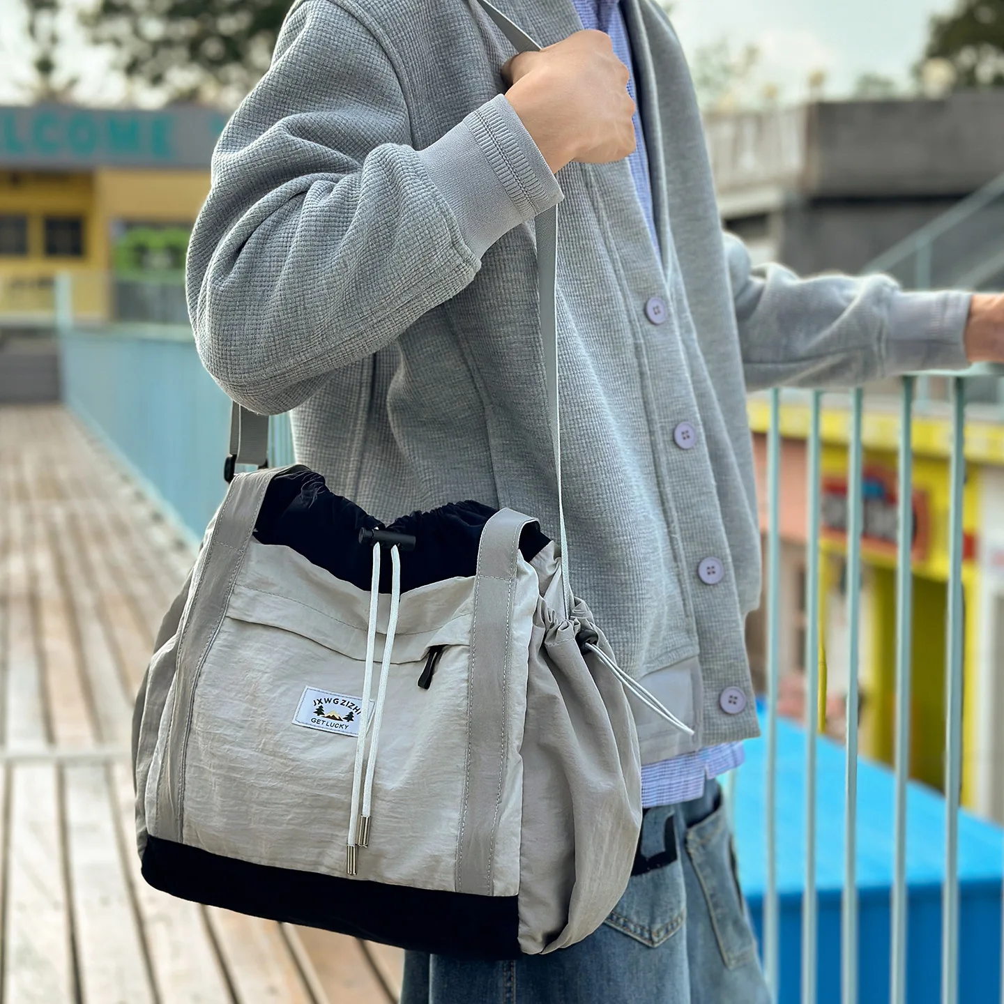 

Женская сумка-ведро с цветными блоками на шнурке, легкая дорожная сумка на плечо, повседневная сумка через плечо для коротких поездок, высокое качество