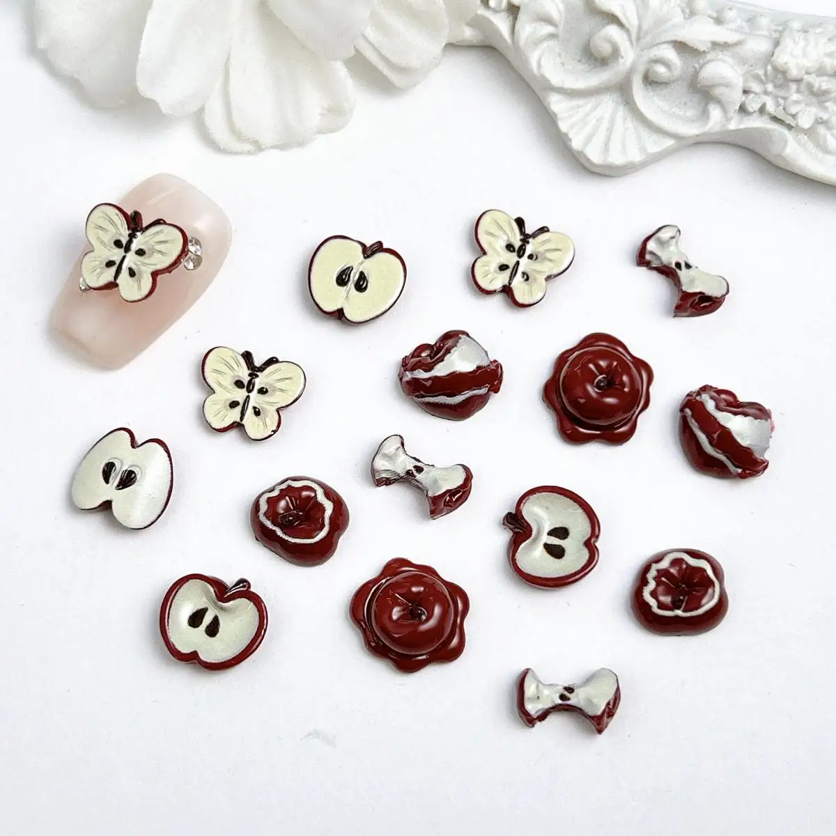 Inovador simulado vermelho maçã resina prego encantos 3d adorável criativo vermelho escuro maçã decorações da arte do prego para diy hairpin unhas