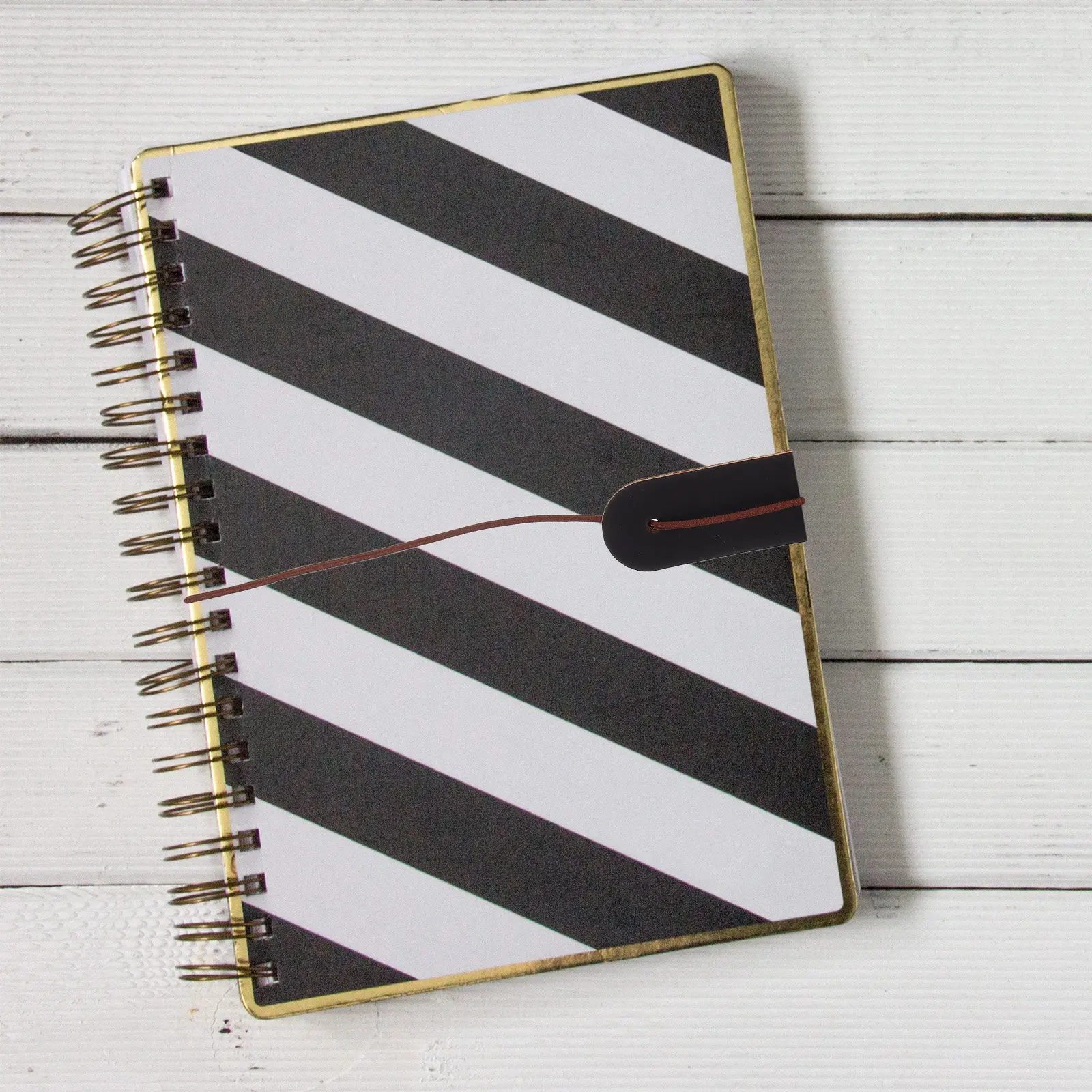

4Pcs Vintage Notebook Edge Protectors Cowhide Journal Bands Elastic Band Closure for Planners Travel Notebooks