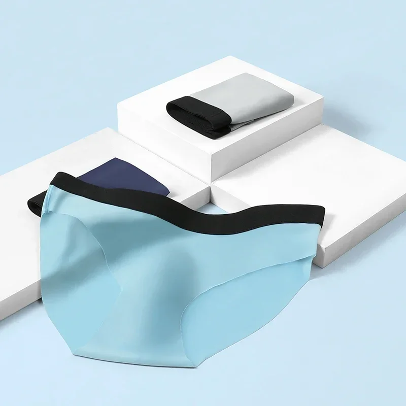 

3PC Ice silk texture briefs, super cool on the skin in summer, enjoy the silky touch