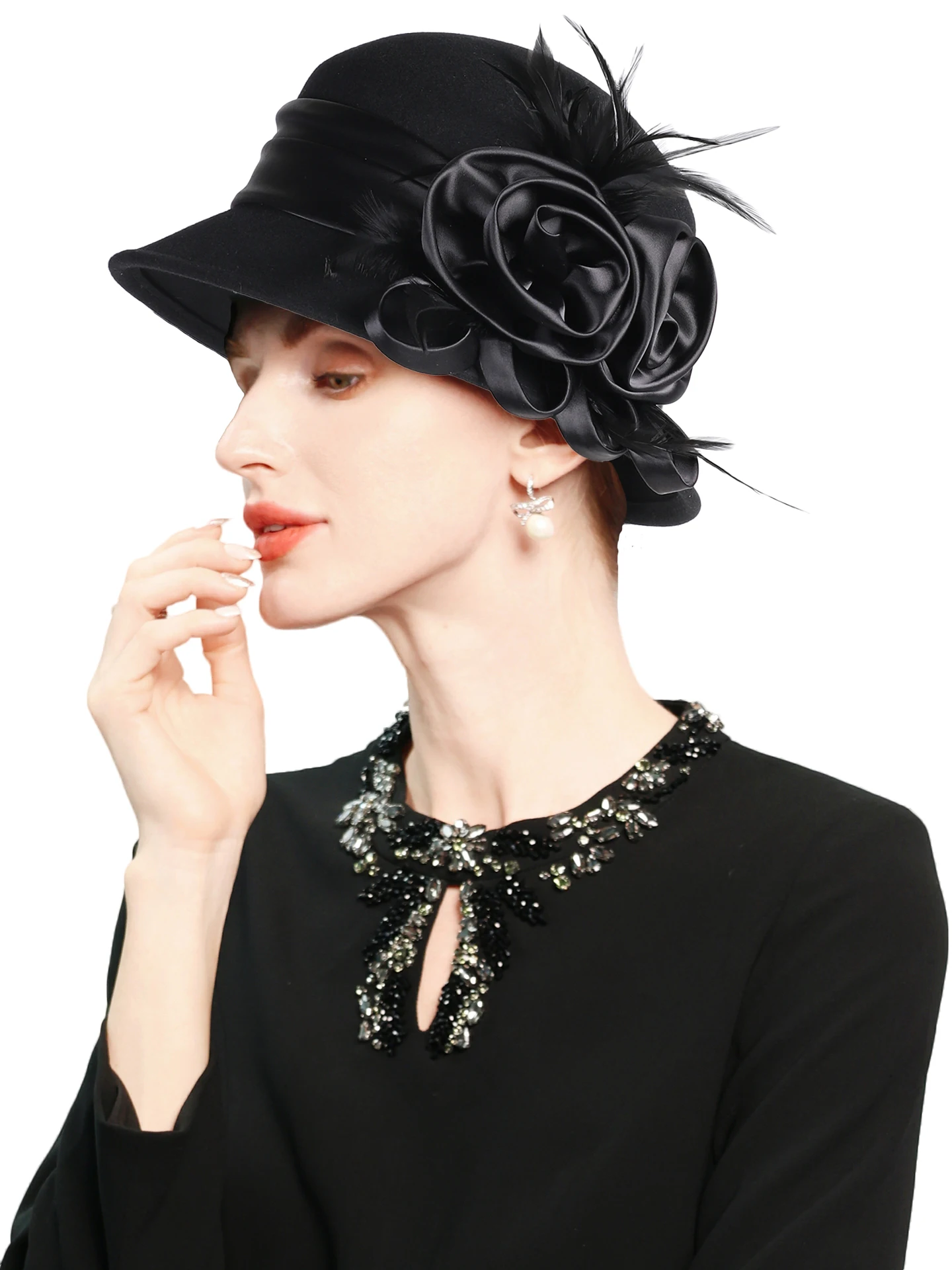 

Женская черная шерстяная фетровая шляпа-клош с лентой, цветком и перьями, зимнее официальное церковное платье для чаепития, коктейльные шляпы-ведра
