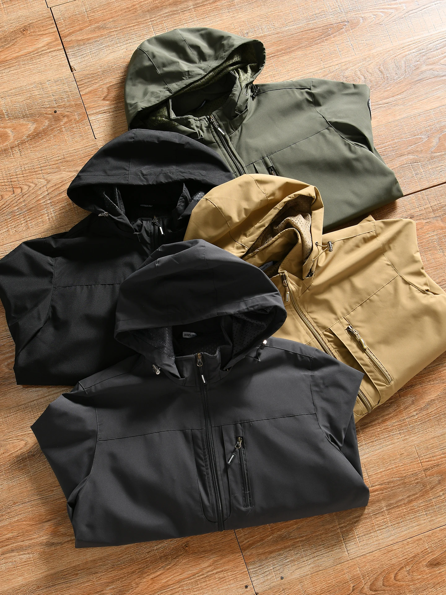 Men's Outdoor Windproof Water-Resistant Hooded Jacket Autumn Winter Sports Fleece Lined Composite Fiber Standard Fit Youth Fa...