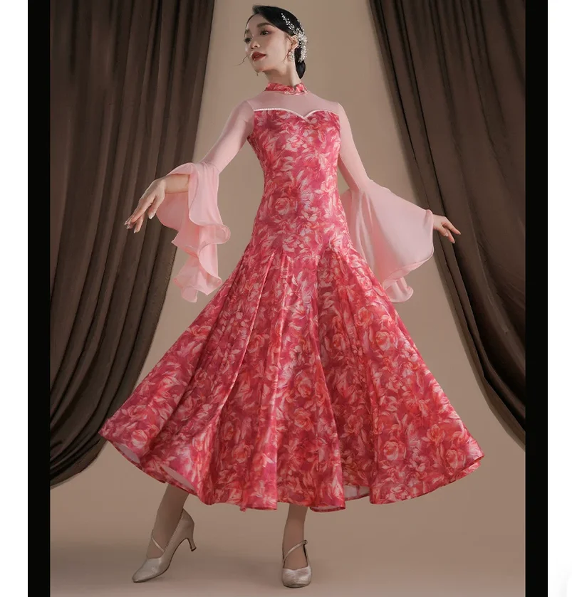 High end modern dance dress with a large display of colors and national standard dance costumes