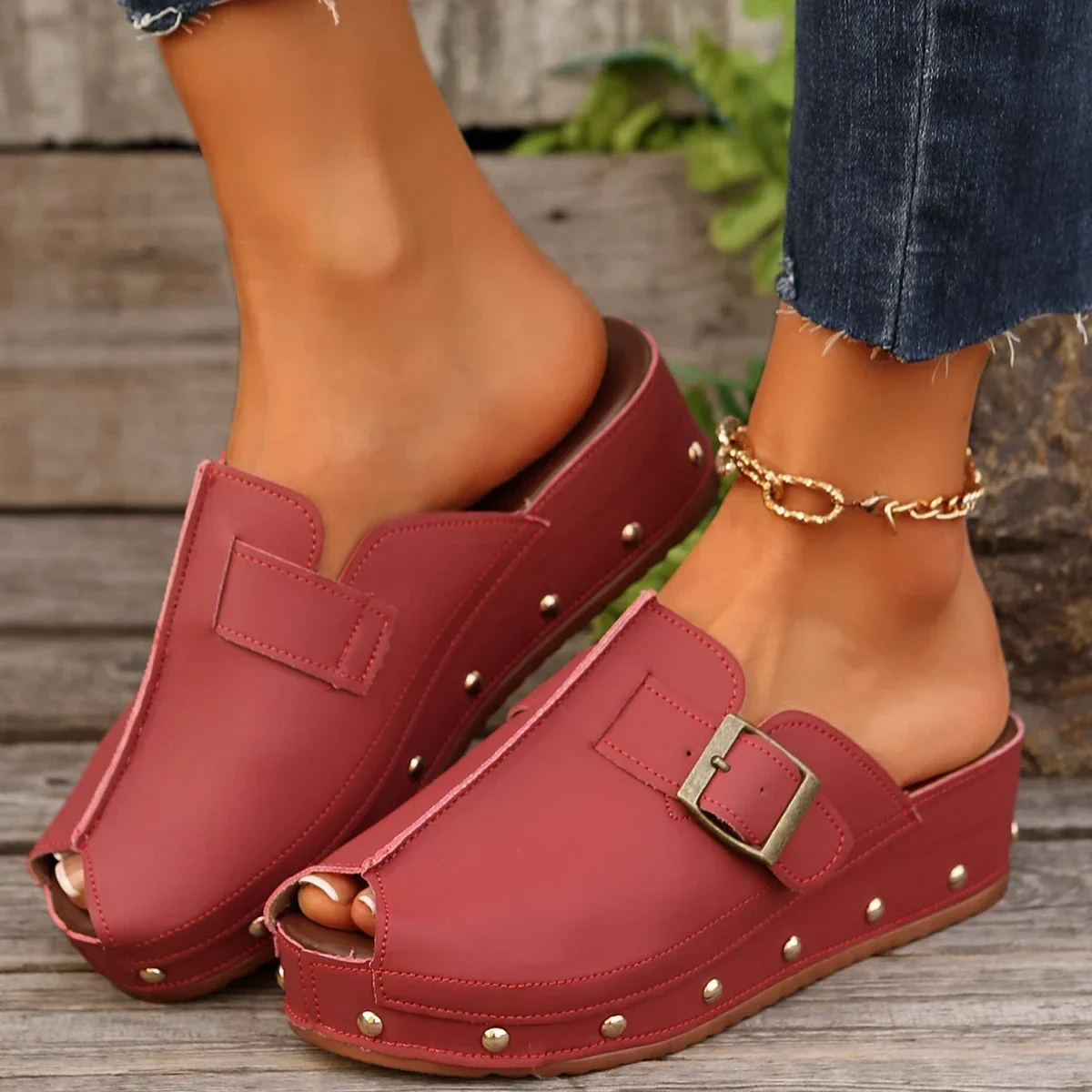 chinelos-de-plataforma-feminina-nova-cabeca-redonda-boca-profunda-rebite-fivela-de-metal-antiderrapante-resistente-ao-desgaste-sandalias-baotou-chinelos-mugles