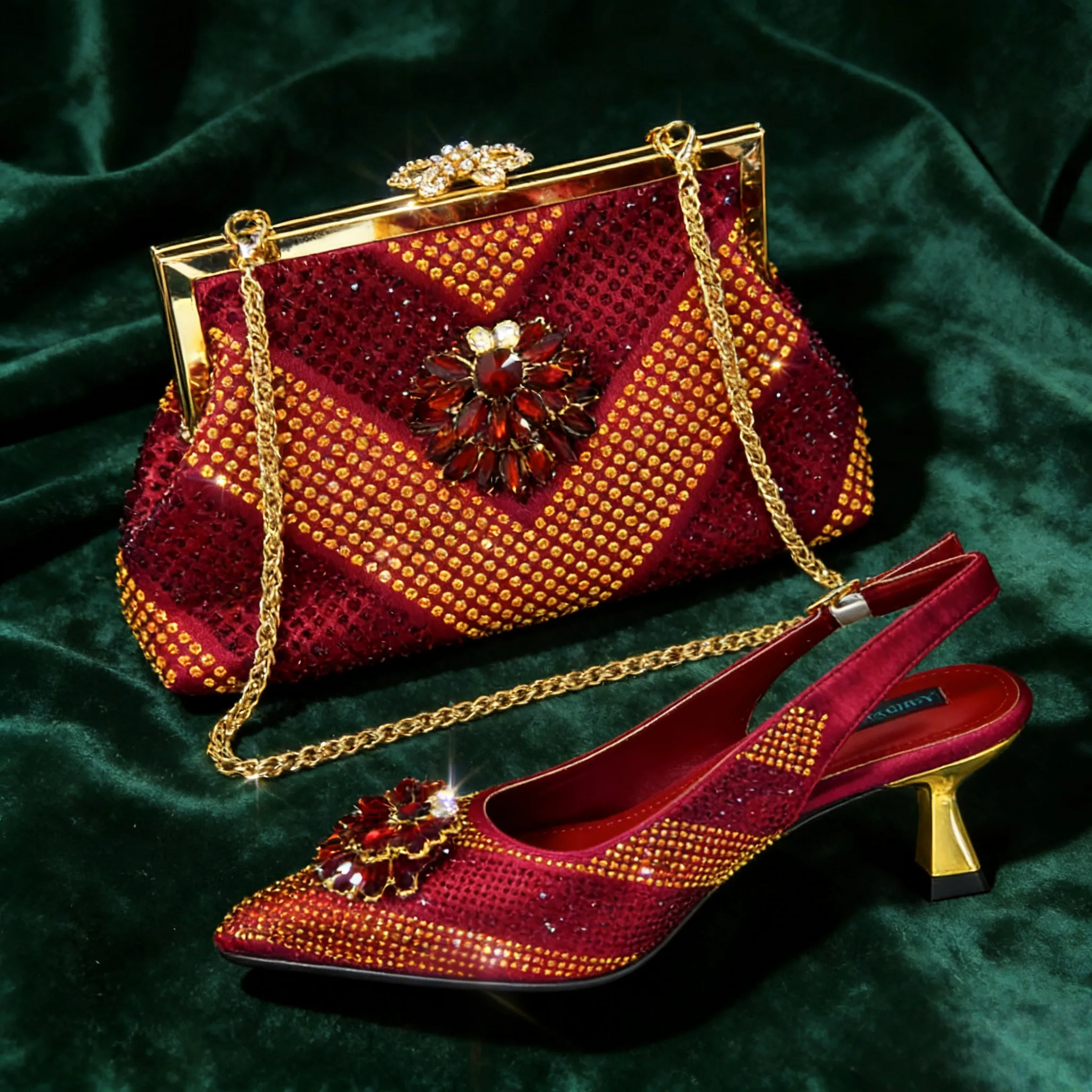 

Туфли на высоком каблуке Venus Chan 2026 с острым носком, украшенные стразами, в итальянском стиле, с сумкой в комплекте – идеально подходят для вечеринок и особых случаев